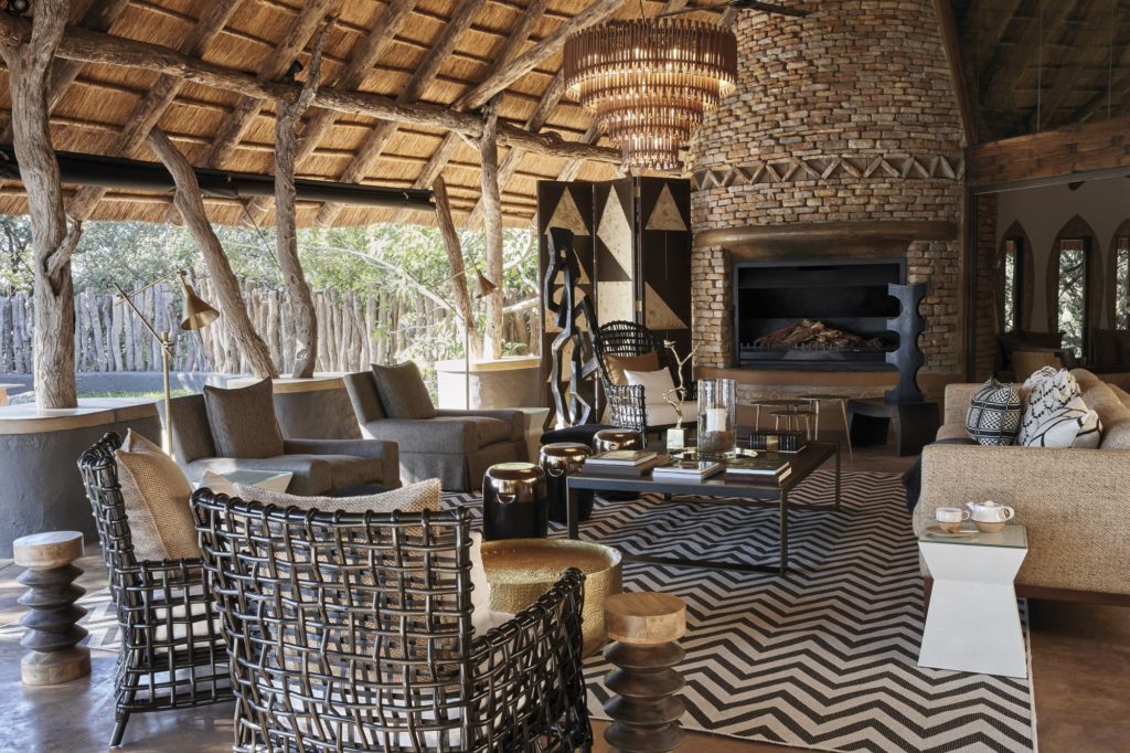 Singita-Pamushana-Lodge-Lounge-Area_resized