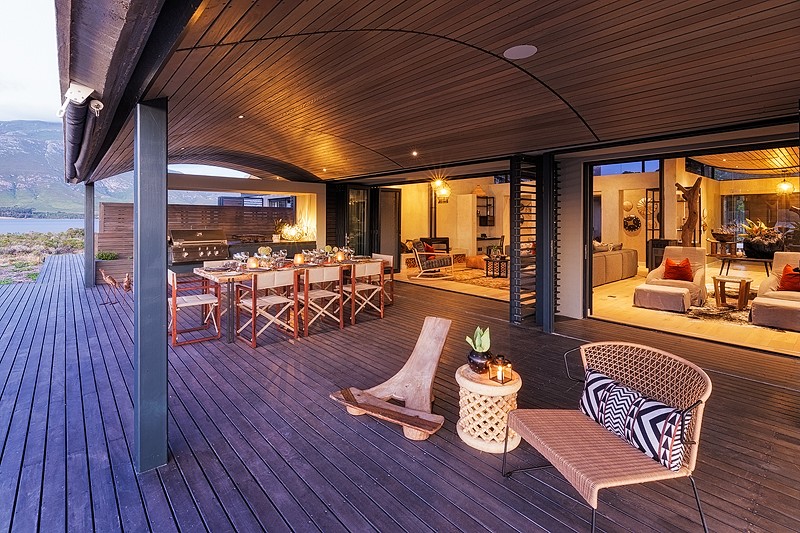 Deck and outdoor eating area